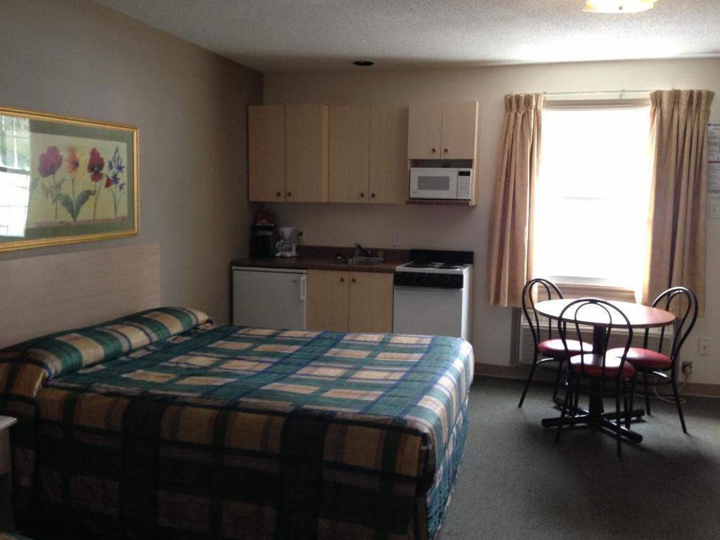 Settler'S Inn & Motel Plaster Rock Ruang foto